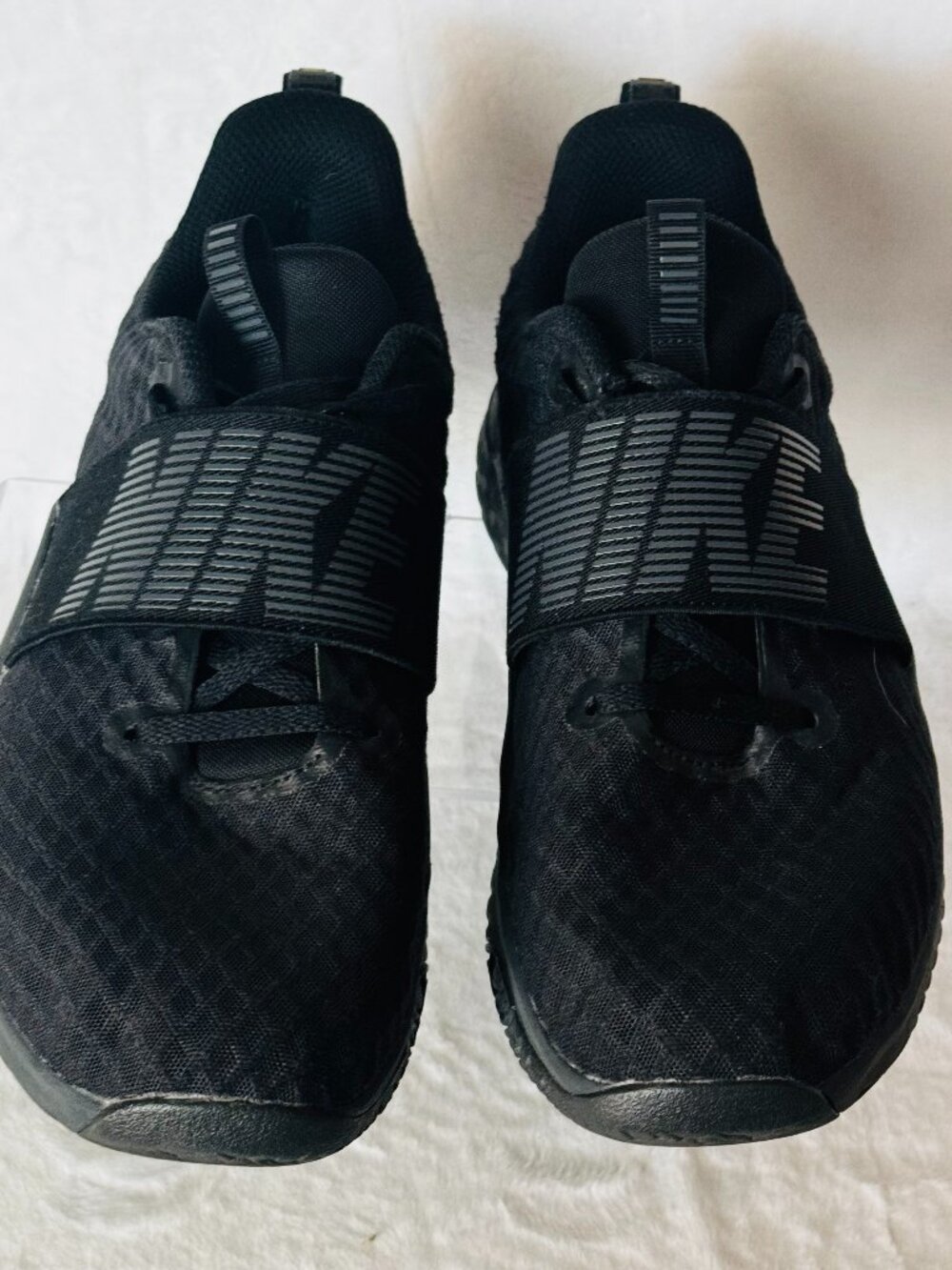 Nike Renew in Season TR9 Shoes Womens 8.5 Black Gray Training Sneakers AR4543-00